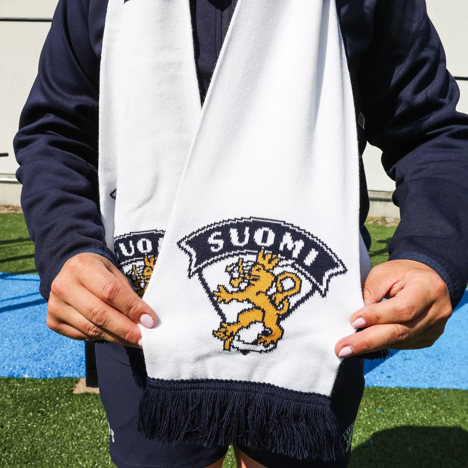 Leijonat huivi, valkoinen - Image 4